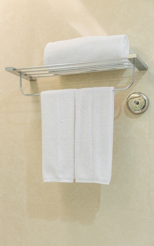 Półki na ręczniki