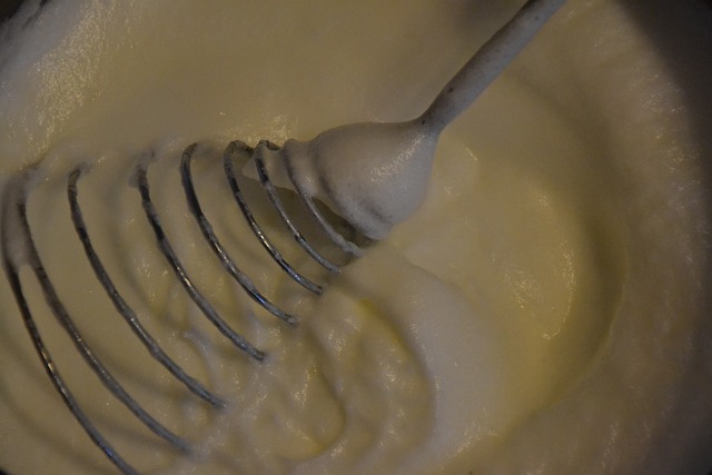 Jak długo ubijać śmietanę na masło?